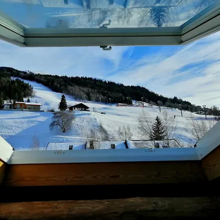 アパート Temelin